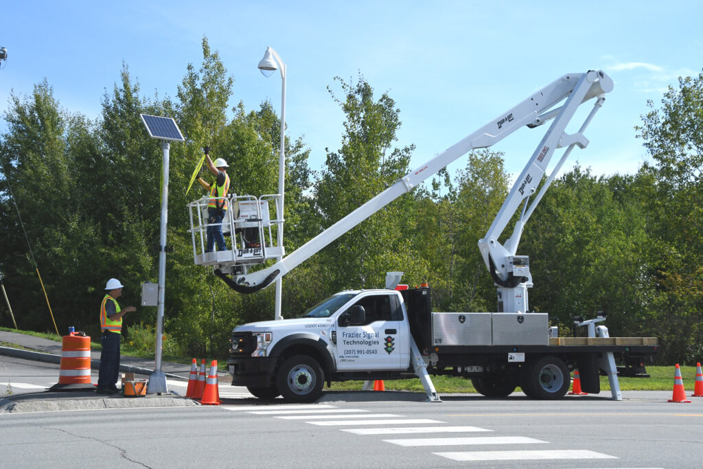 Frazier Signal Technologies Installs rectangular rapid flashing beacon